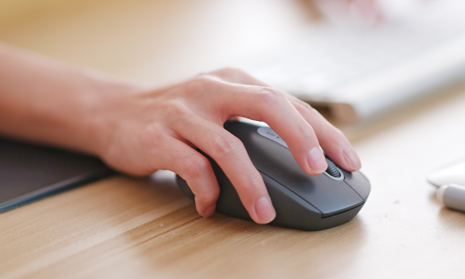 Trigger Finger Got You Stuck? Laser Therapy Might Be the Answer
