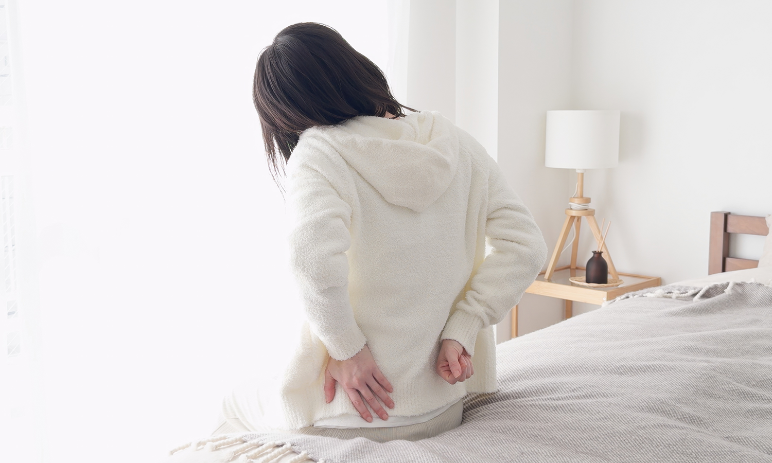 A Gentle but Powerful Recovery Option: Can Cold Laser Therapy Help Postpartum Back Pain?