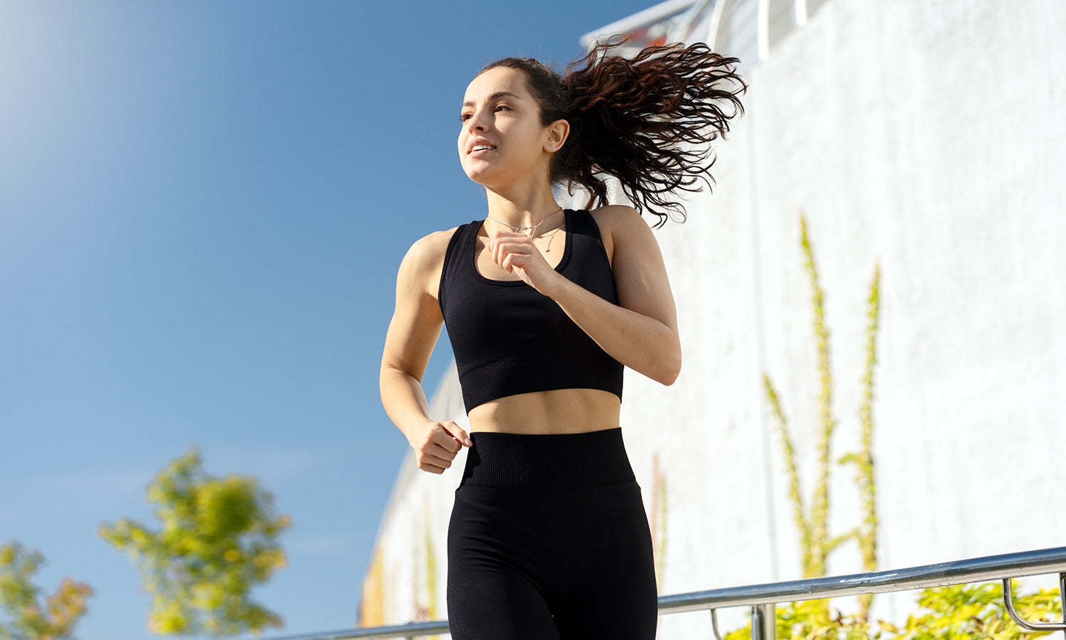 Cold Laser Therapy for Runners: Managing Shin Splints and Knee Stress
