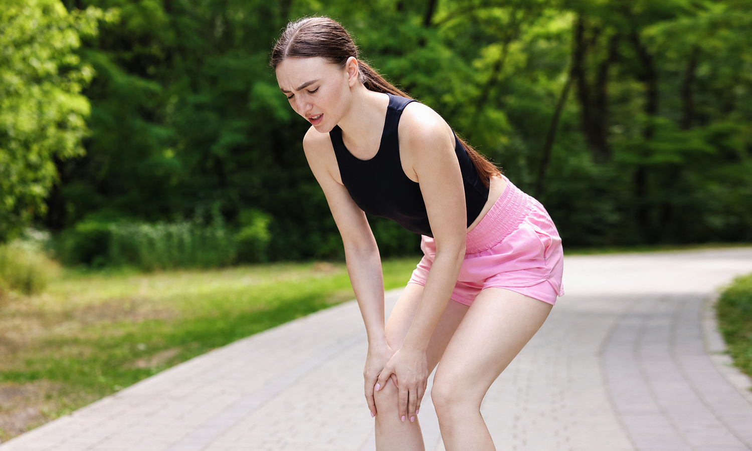 Cold Laser Therapy for Runners: A Recovery Support Solution for Knee Pain, Shin Splints, and Muscle Soreness