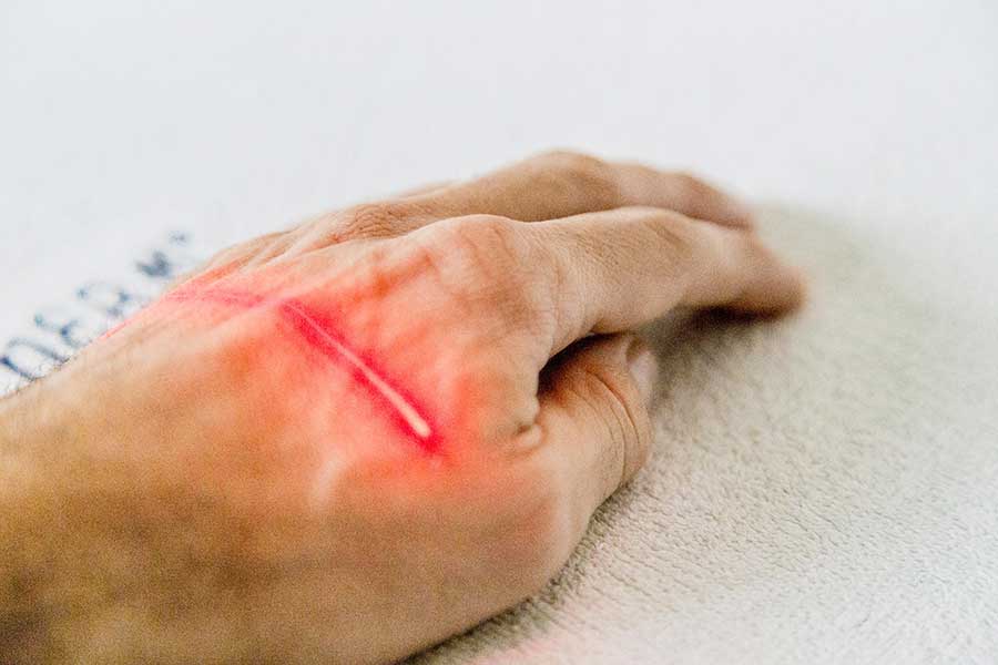 A low-power laser physiotherapy experiment
